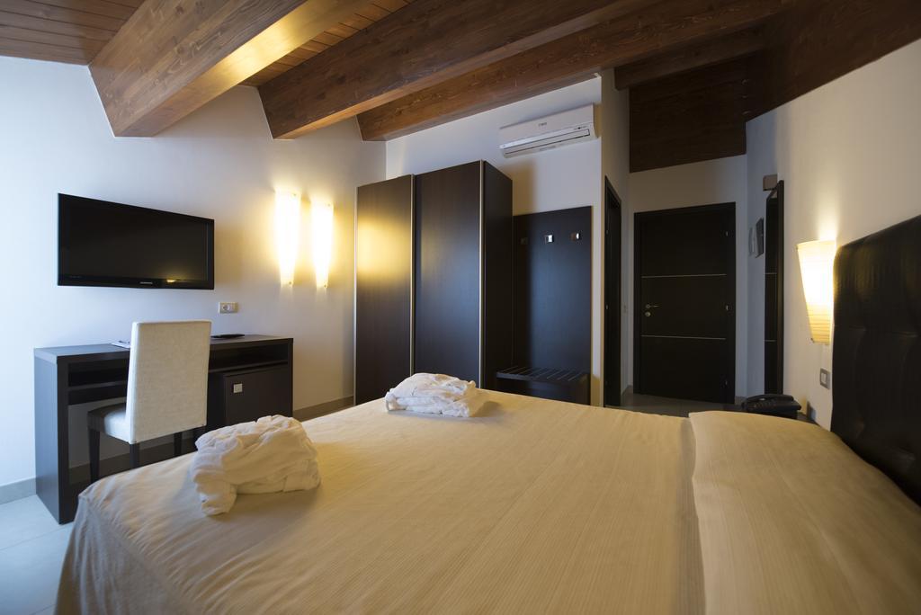 Hotel Iride & Spa Cesenatico Eksteriør billede