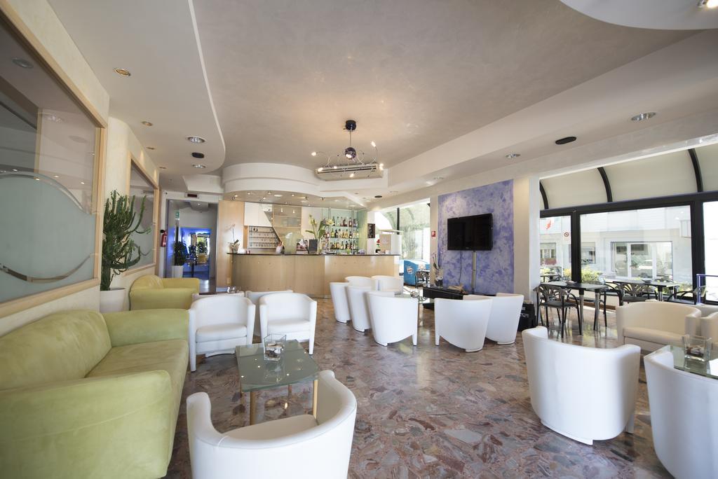 Hotel Iride & Spa Cesenatico Eksteriør billede